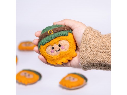7cm Felt Stitched Leprechaun Heads for Festive Crafts - Felt and Yarn