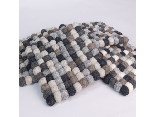 Handmade Natural Color Felt Ball Square Trivet