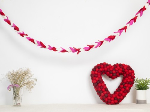 6ft Handmade Seasonal Felt Leaf Garland