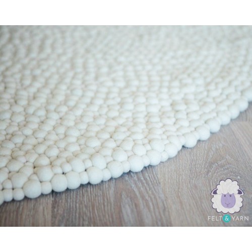 Pure White Round Felt Ball Rug