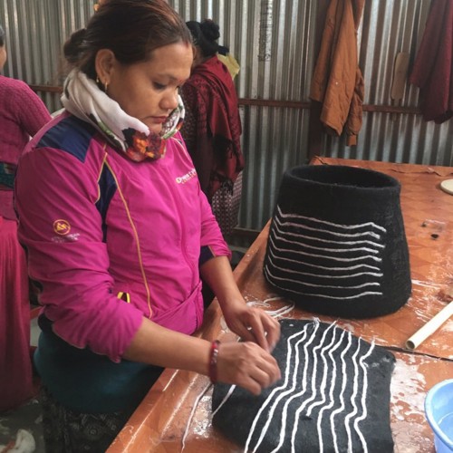 9cm Cheeky Yule Log Cake