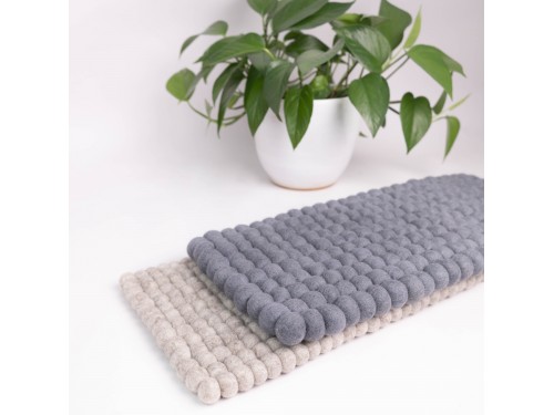 Handmade Dark Grey Wool Felt Ball Cat Mat
