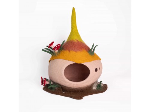 Mushroom Wool Felt Cat Cave with Forest Floor Base - Felt and Yarn