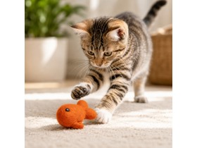 Cat Playing with Wholesale Wool Felt Fish Cat Toy