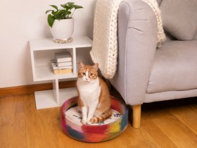 Handmade Recycled Wool Felt Pet Bed - Felt and Yarn