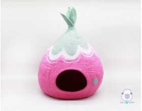 Turnip Design Wool Felt Cat...
