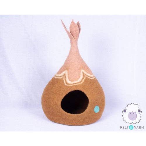Turnip Design Wool Felt Cat House