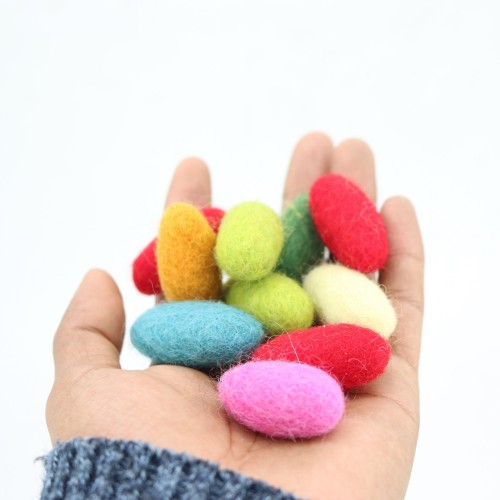 3.5cm Felt Oval Balls