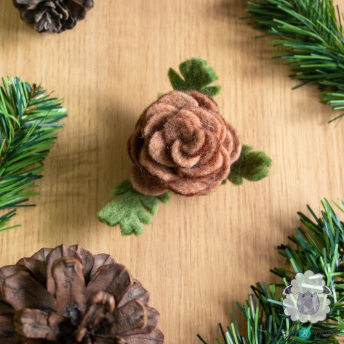 7 & 8cm Winter Felt Pinecones Ornament