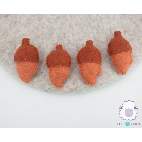 7cm Smiley Mini Felt Acorn