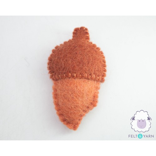 7cm Smiley Mini Felt Acorn