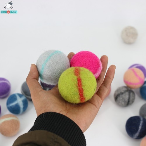 6cm Felt Rattle Ball for Pets