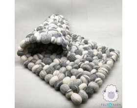 Black and White Pebble Rug