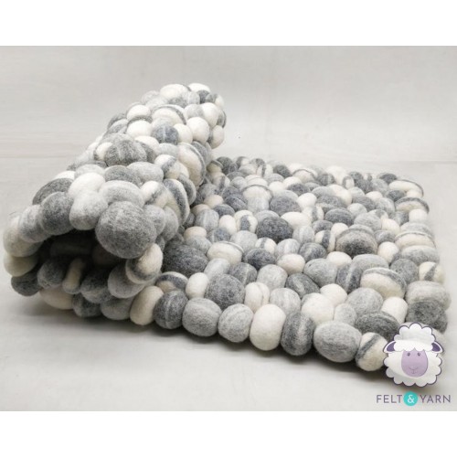 Black and White Pebble Rug