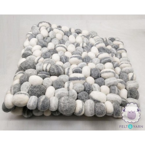 Black and White Pebble Rug