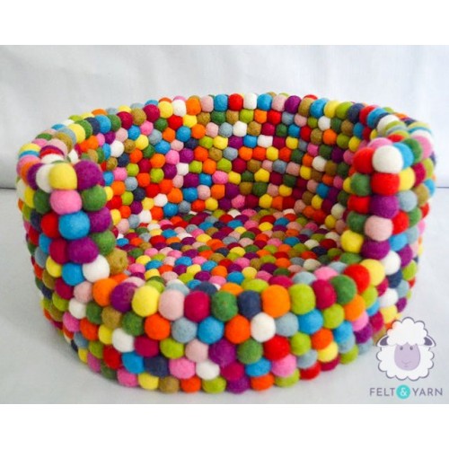 Multicolor Felt Ball Dog Bed