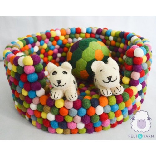 Multicolor Felt Ball Dog Bed