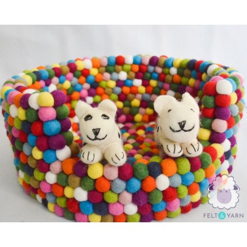 Multicolor Felt Ball Dog Bed