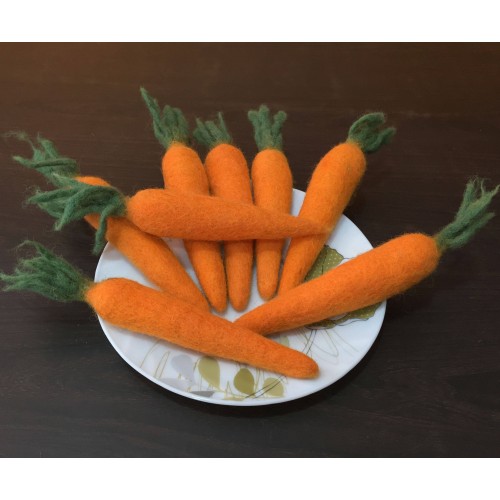 Easter Felt Carrots