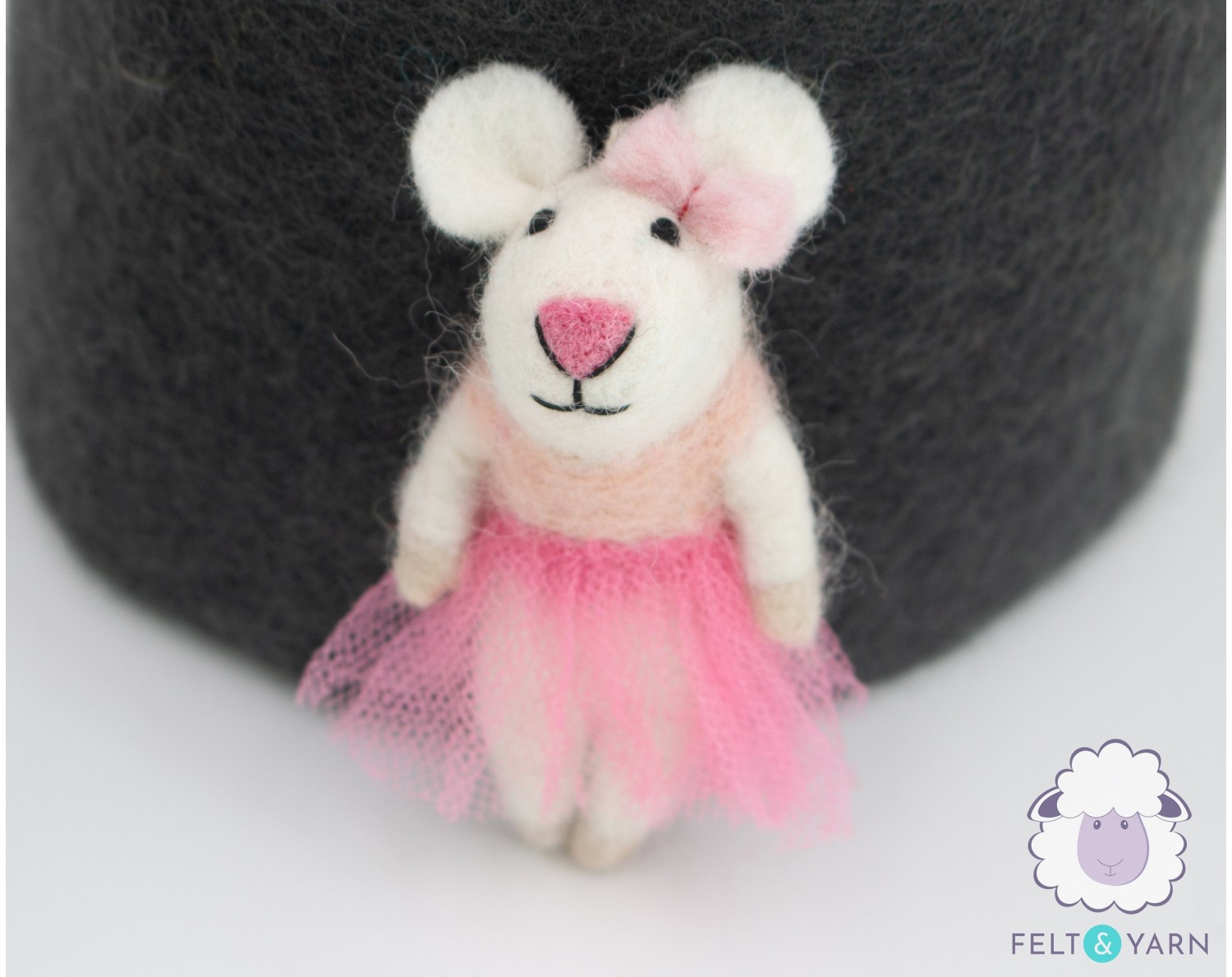 12cm Felt Mice Ornament - Felt and Yarn