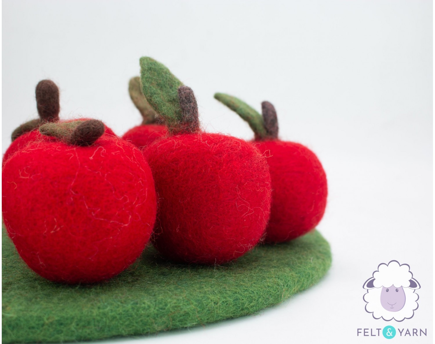 Felt Fruit Set [Red Apples] for Decoration - Felt & Yarn