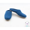 Colorful handmade slipper - Felt and Yarn