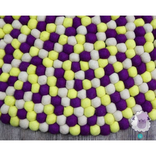 Three Color Felt Ball Rug
