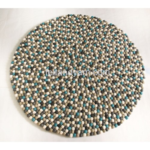Monotone Color Felt Ball Rug