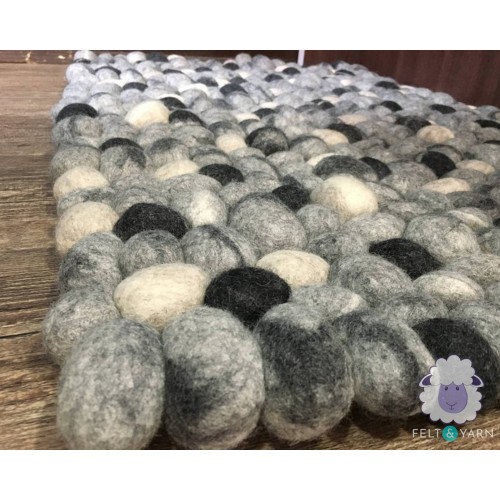Black and Gray Pebble Rug
