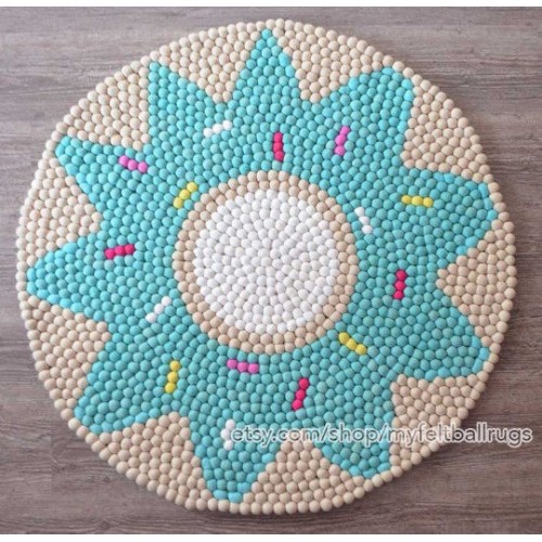 Off-white and Blue Flower Felt Ball Rug