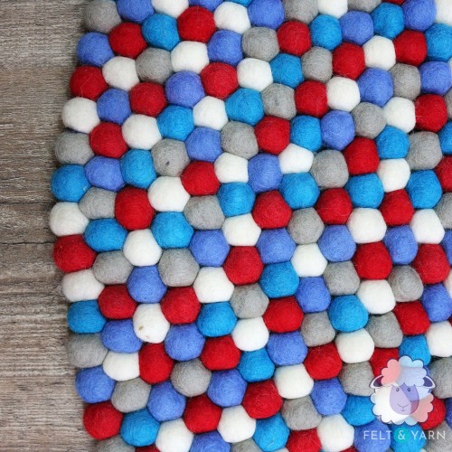 Four Color Felt Ball Rug