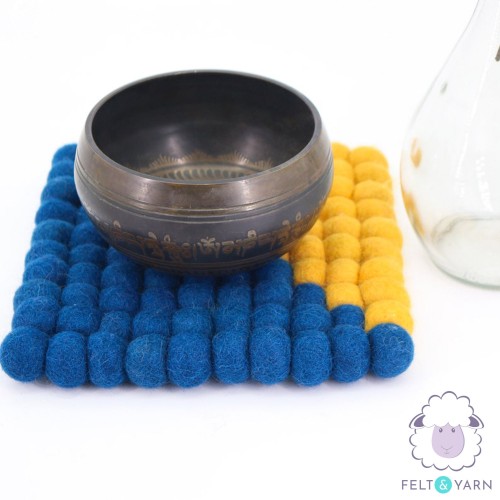 20cm Diagonal Split Yellow and Dark Blue Felt Ball Trivet