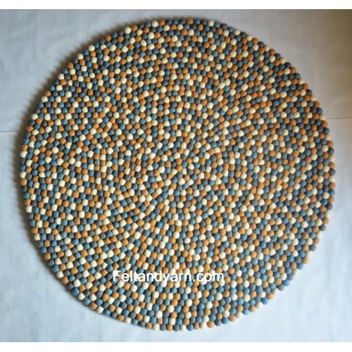 Four Color Felt Ball Rug