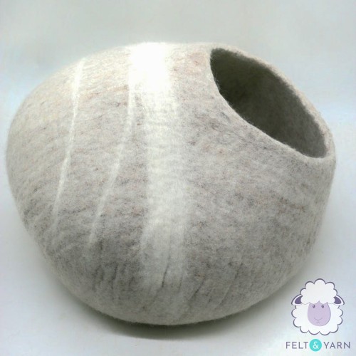 Stripe Design Wool Felt Cat House