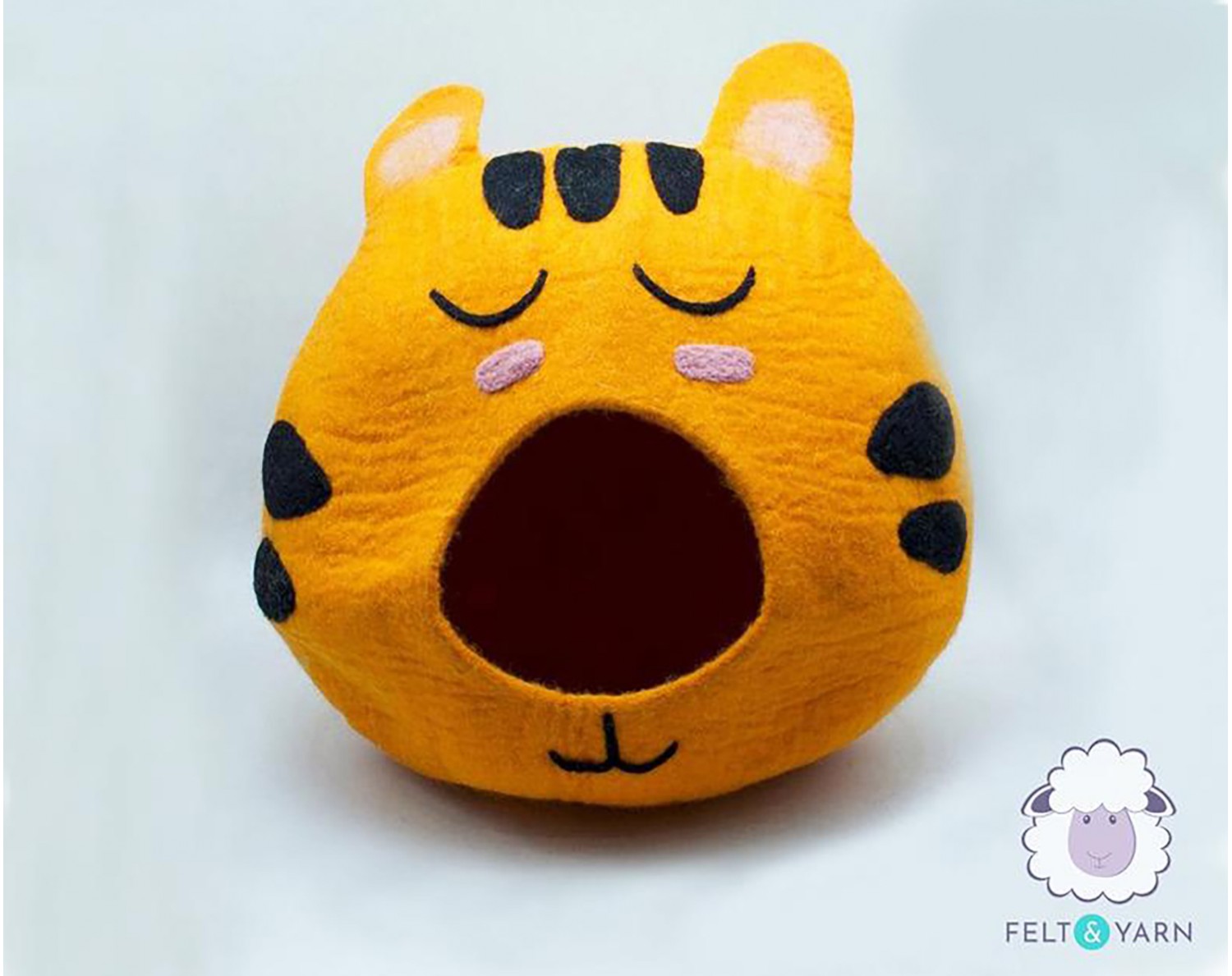 Spotted Cat with Ear Felted Wool Cat House - Felt & Yarn Spotted Cat with Ear Felted Wool Cat House - Felt & Yarn