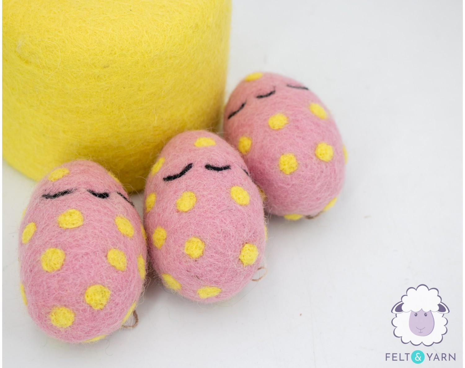 Cheeky Felt Easter Egg Pattern for Home Décor - Felt & Yarn