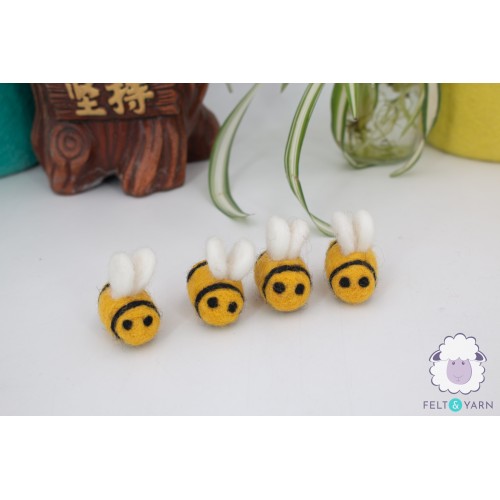 Cute Needle Felted Bee for Home Décor - Felt & Yarn