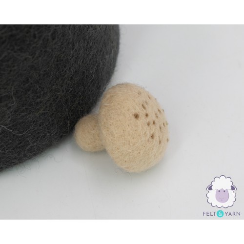 4cm Wool Button Mushroom