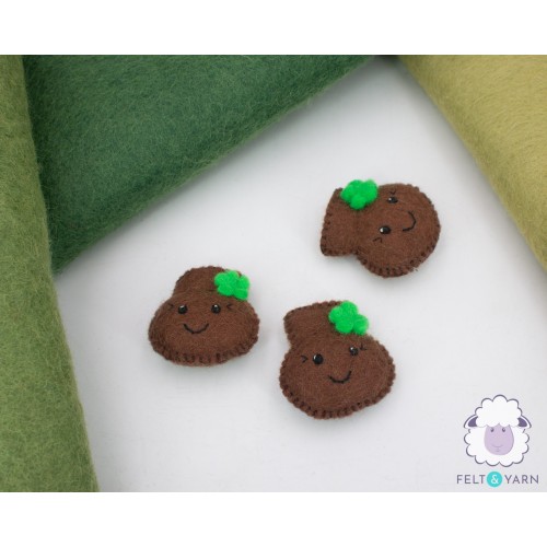 Cute Stitched Felt Pot With Shamrock