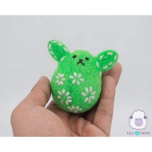 Cute Felt Easter Bunnies