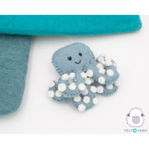 Mini Felt Smily Octopus Ornament