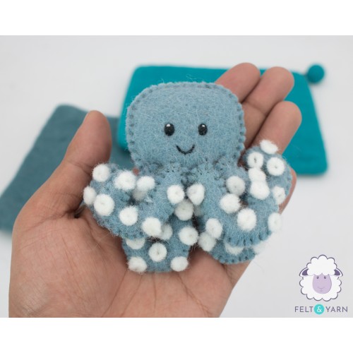 Mini Felt Smily Octopus Ornament