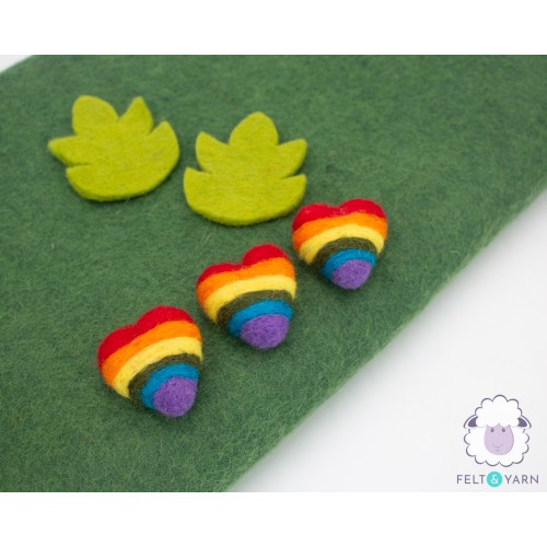 5cm Felted Heart with Rainbow