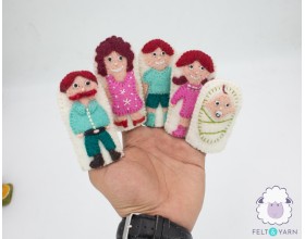 5 Members Family Wool Felt Puppets