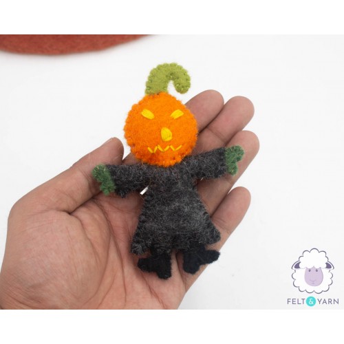 11.5cm Felt Pumpkin Head Scarecrow Man