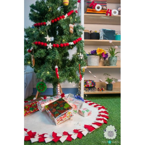 Tree Skirt with Red and White Fringes