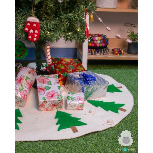 Felt Tree Skirt with Tree Design