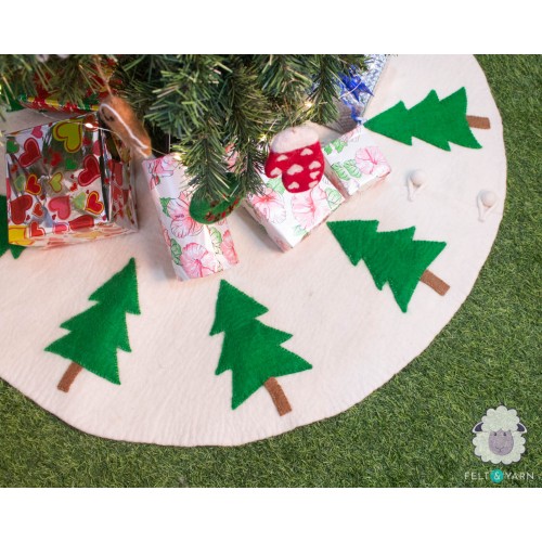 Felt Tree Skirt with Tree Design