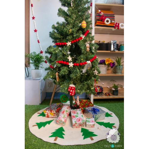 Felt Tree Skirt with Tree Design