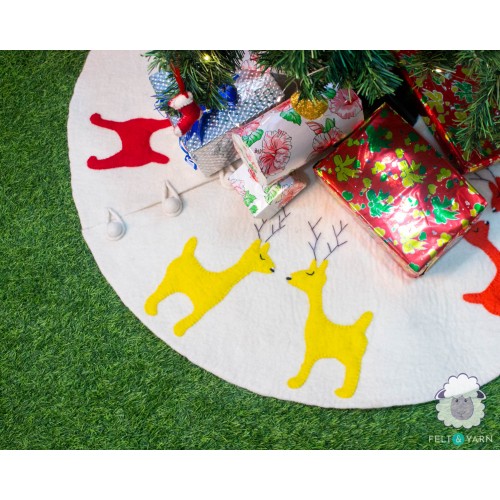 Felt Tree Skirt with Multicolor Deer Design